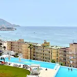 Sunset Cliffs Poniente Beach